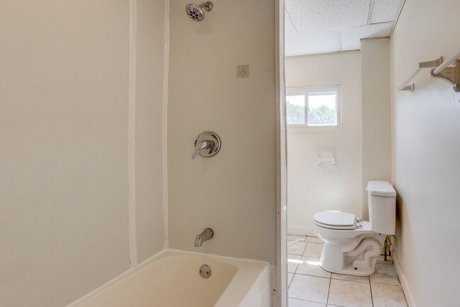 Building Photo - 2614 S 18th St