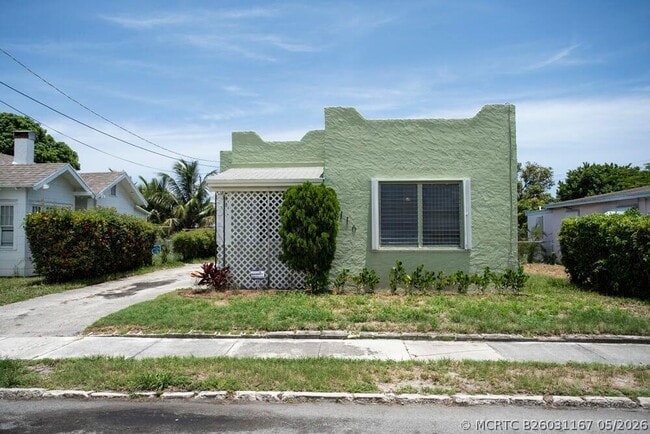 Building Photo - 4116 Virginia Terrace