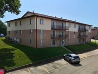 Building Photo - 905 Southwest Blvd
