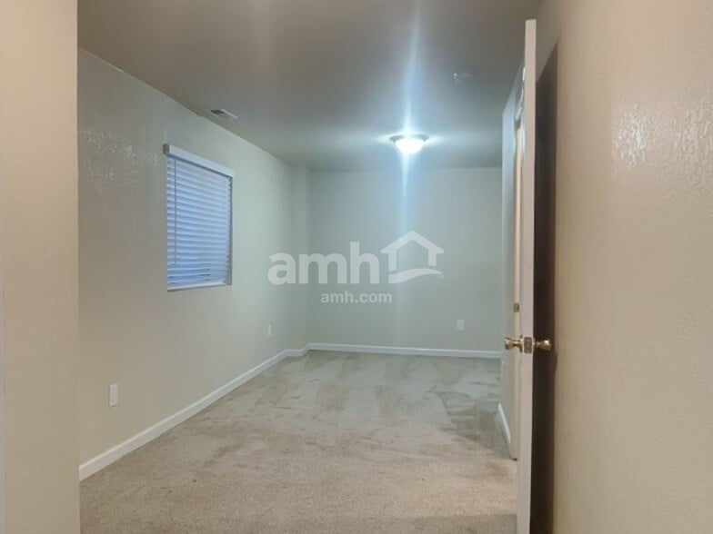 Building Photo - 12032 Forest St