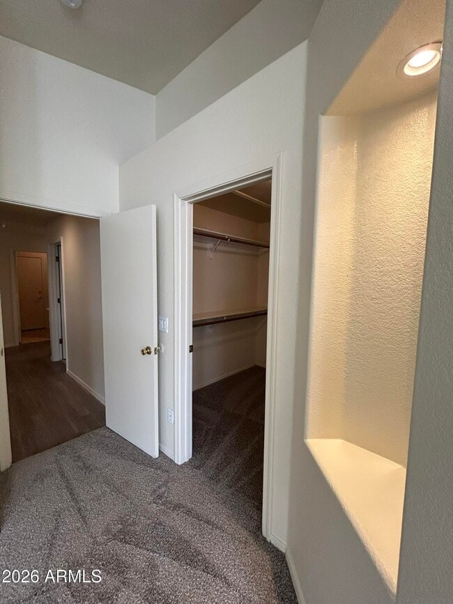 Building Photo - 51 N Del Pueblo Pl