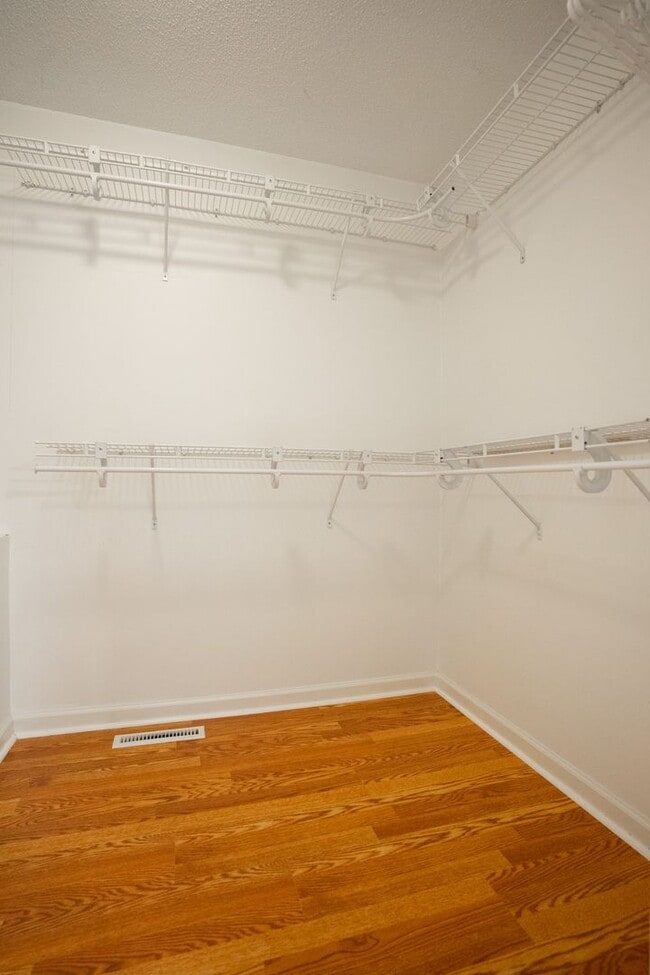 Building Photo - 23 Flat Trail Ct