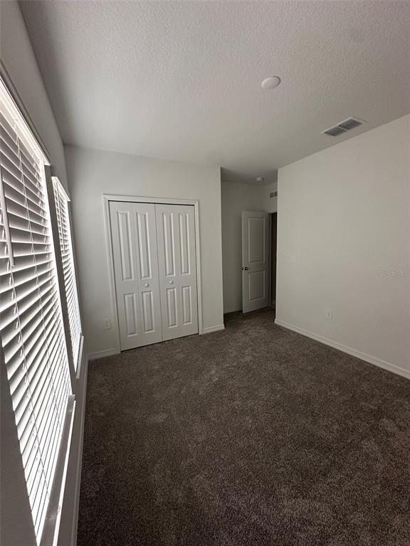 Building Photo - 605 Sand Pne Ln
