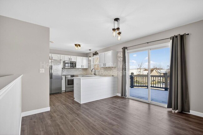 Building Photo - 120 Trotters Creek Ln