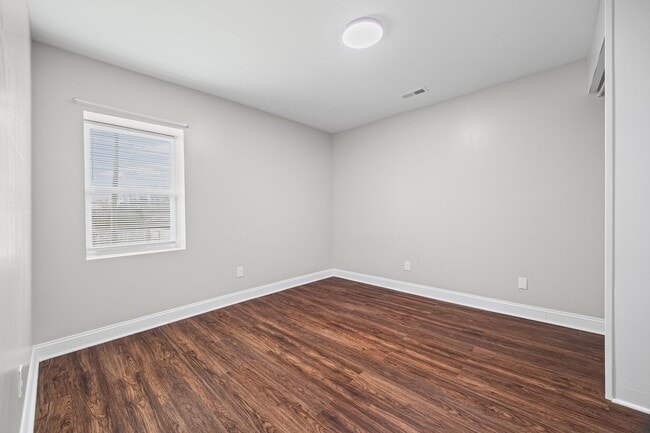 Building Photo - Super Cute, tastefully remodeled 3-Bed, 2-Bath home in Gastonia.