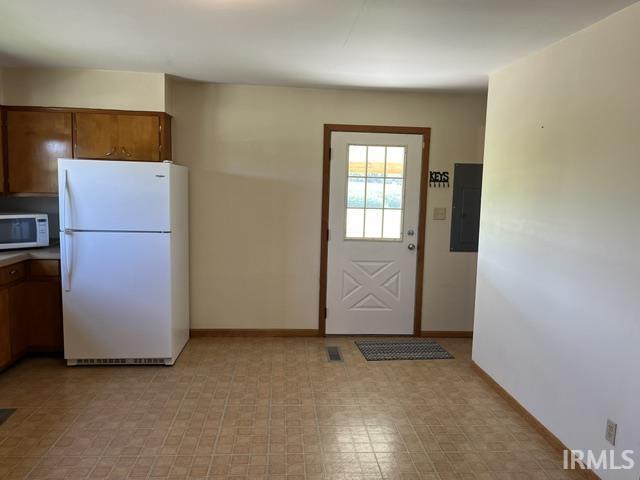 Building Photo - 4670 Breeze Rd