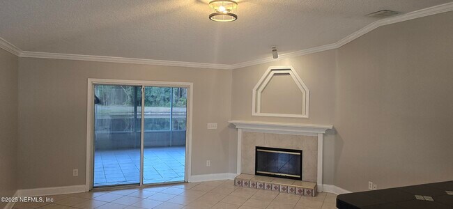Building Photo - 1767 Covington Ln