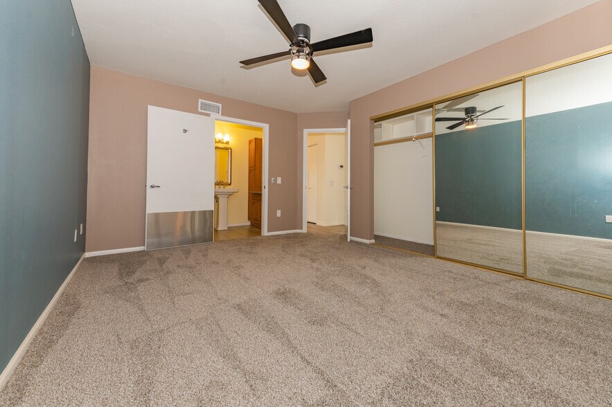 Master Bedroom - 10913 Draco Rd
