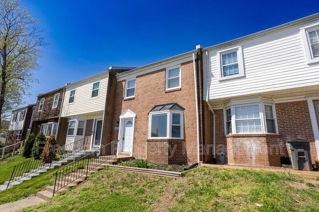 Building Photo - 10270 Cub Run Ct