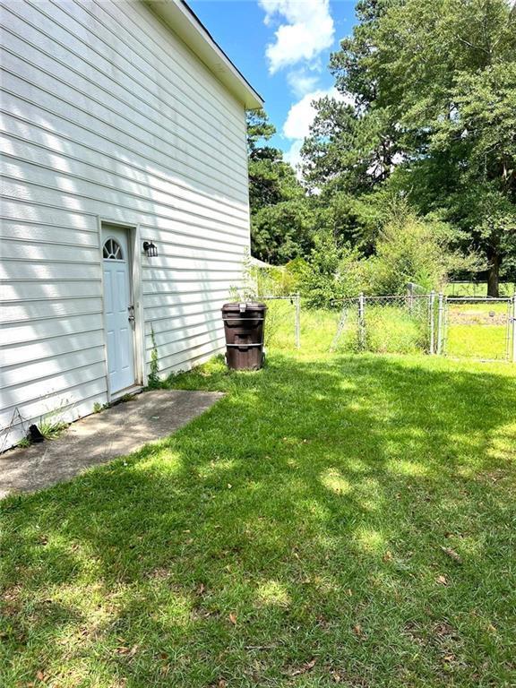 Building Photo - 3177 Pinto Dr