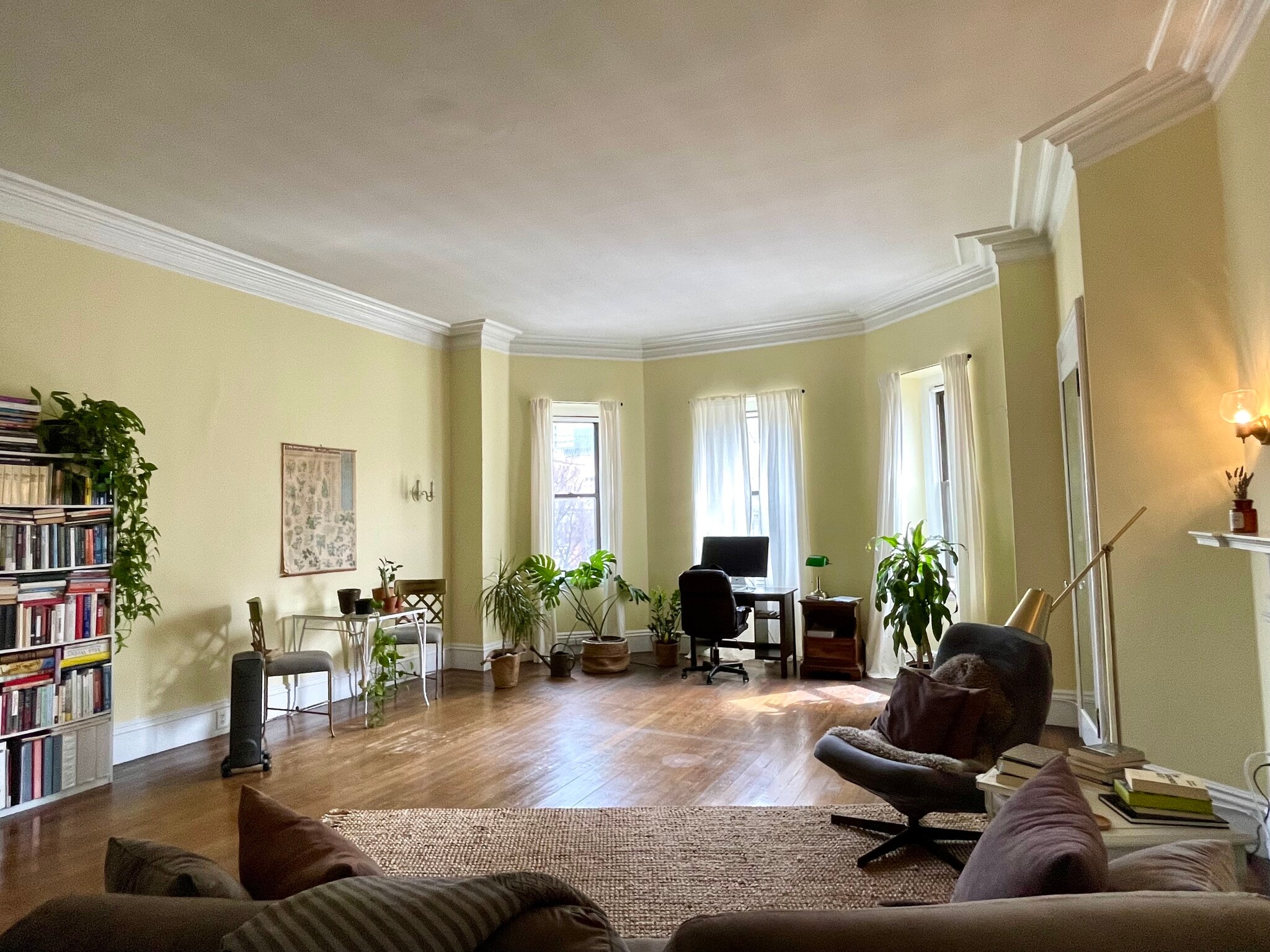 Building Photo - 317 Commonwealth Ave