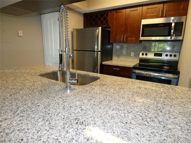 Building Photo - 5740 Rock Island Rd