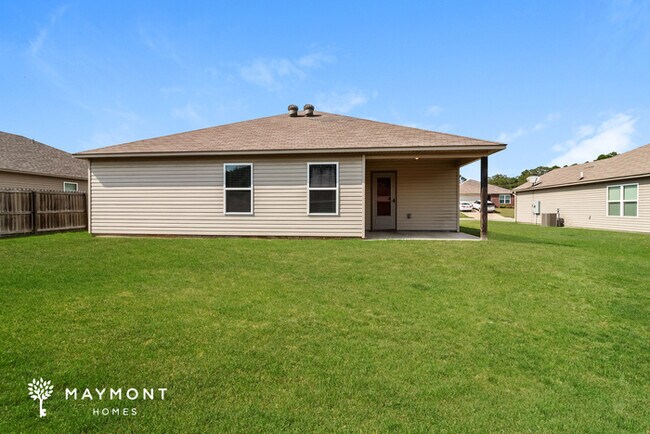 Building Photo - 6413 Amalie Dr