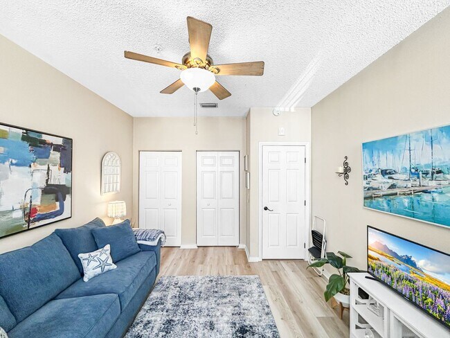 Building Photo - Modern Condo Living by Mirror Lake – Downtown St. Pete! 2bed | 2bath