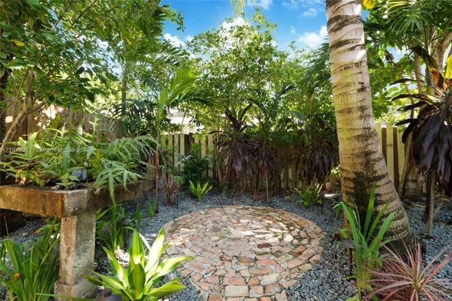 Building Photo - 3791 El Prado Blvd