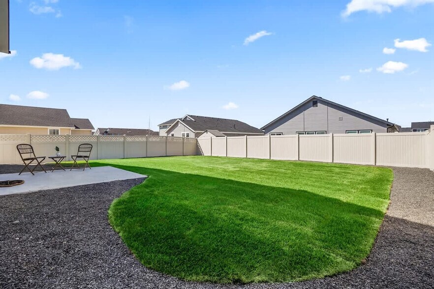 Building Photo - 10390 Crystal Ridge Dr