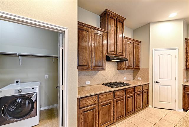 Building Photo - 10121 Waterstone Way