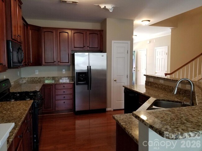 Building Photo - 20528 Harbor View Dr