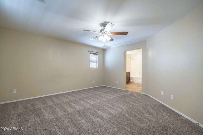 Building Photo - 2873 E Bart St