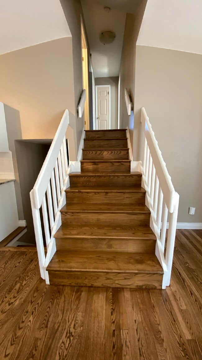 Building Photo - Westside White Buffalo