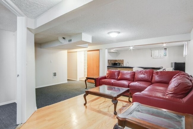 Building Photo - Beautiful 3 Bed, 1 Bath Rental Home in Irvington Portland!