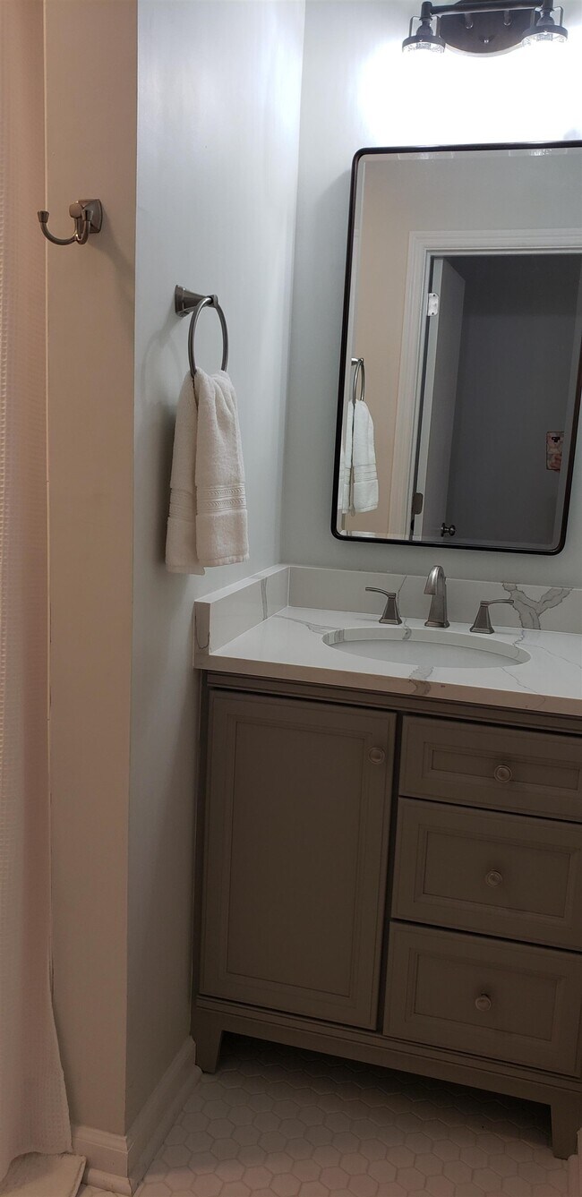 Building Photo - 224 Timberlane Rd