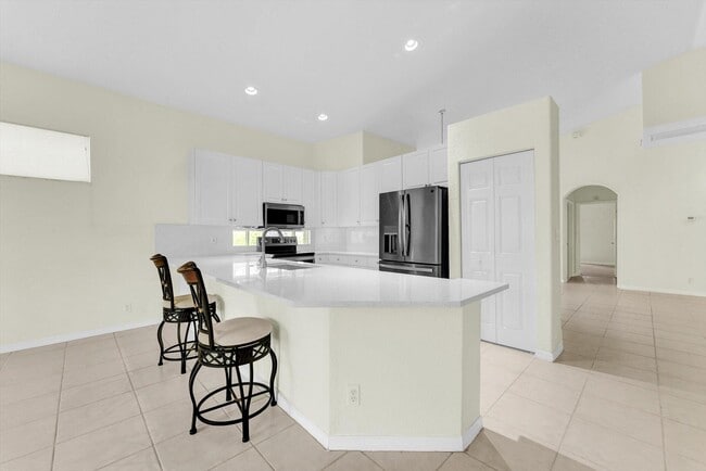 Building Photo - 2531 Coakley Pt