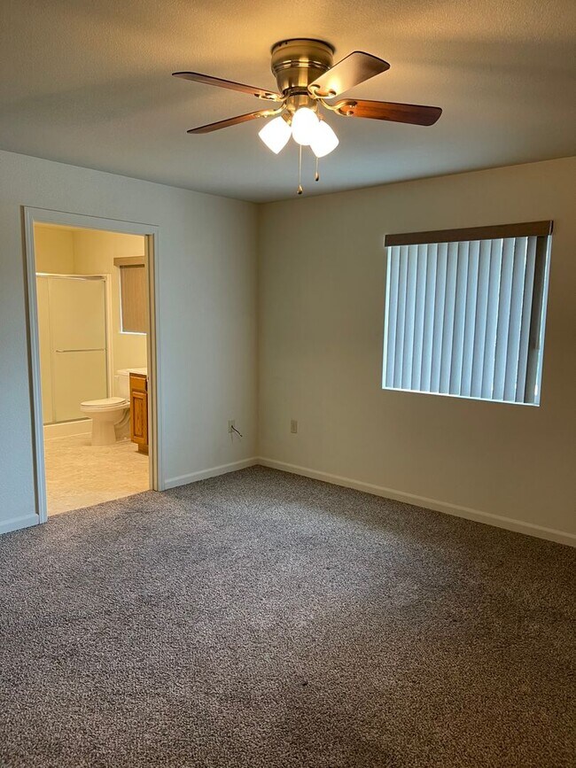 Building Photo - 3 BED 2 BATH W/ATTACHED MOTHER-IN-LAW SUITE *SOLAR PANELS ON ROOF = LOW ELECTRIC BILL*