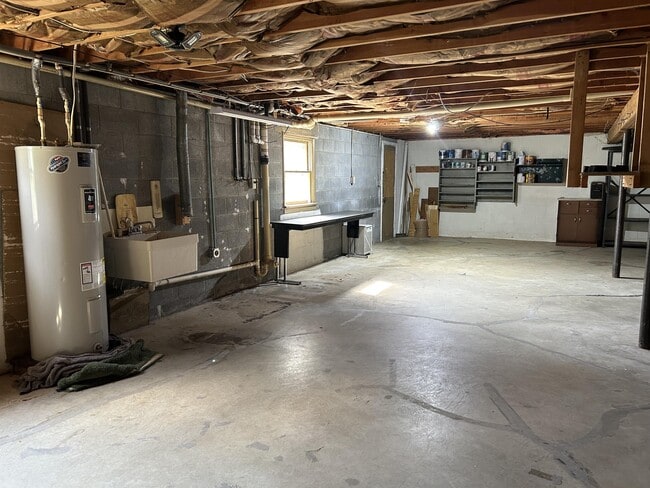 Building Photo - 138 Reservoir Rd