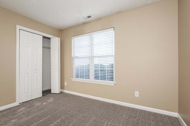 Building Photo - 3615 Sherbourne Ln