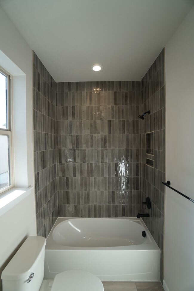 Building Photo - 3020 Virga Lp