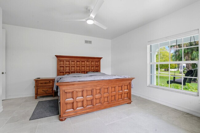 Building Photo - 2261 Krape Rd