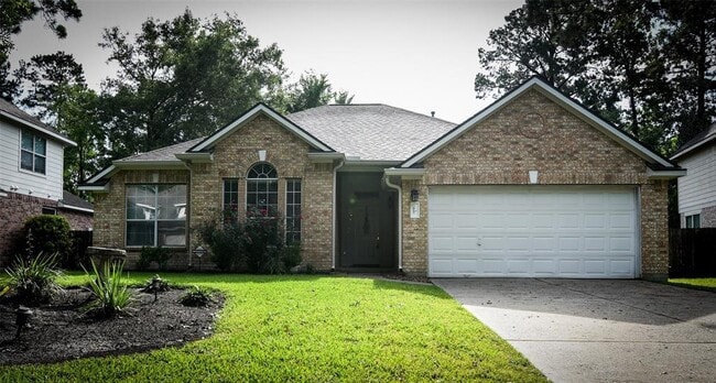 Primary Photo - 22 E Hobbit Glen Dr
