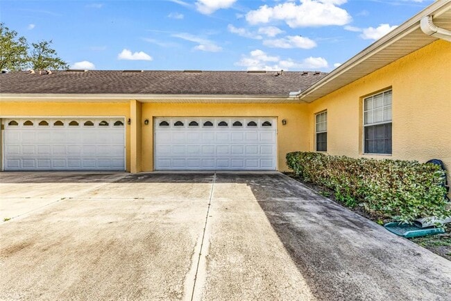 Building Photo - 1647 Red Oak Ln