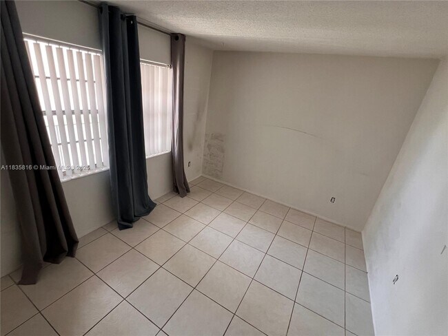 Building Photo - 7727 SW 86th St