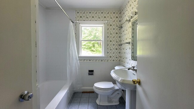 Building Photo - 32 S Main St