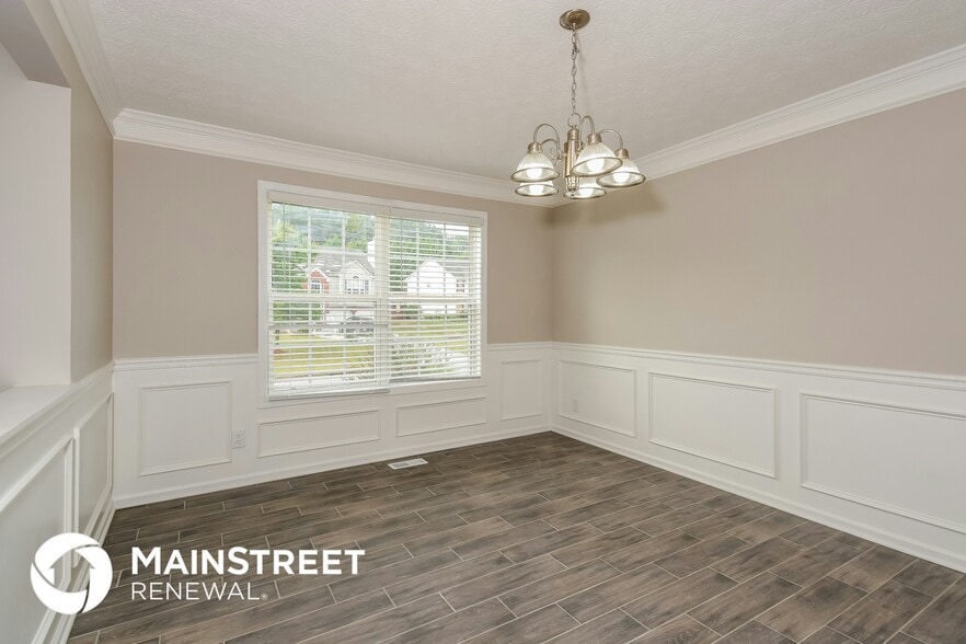 Building Photo - 4880 Wynford Ln