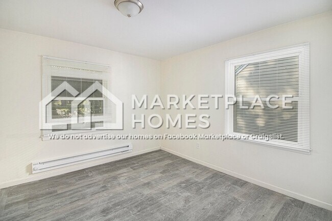 Building Photo - 17097 Lincoln Ave