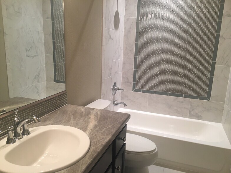 Building Photo - 7183 Jagged Rock Cir