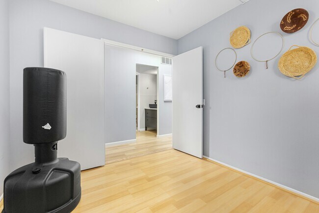 Building Photo - 11247 Snowflake Ct