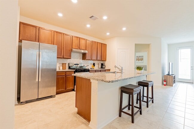 Building Photo - 2114 Damasi Ln