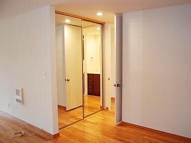 Building Photo - 6526 Ocean Crest Dr