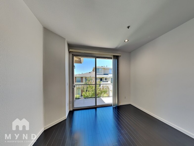 Building Photo - 1058 Niguel Ln