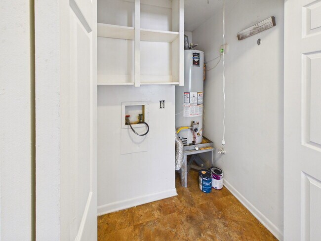 Building Photo - 1013 San Benito Dr