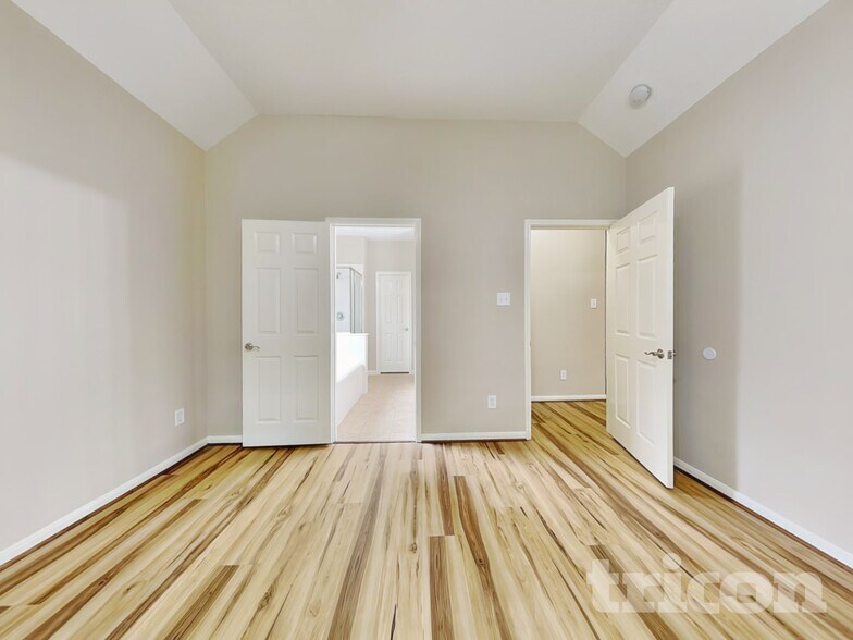 Building Photo - 8523 W Highlands Crossing