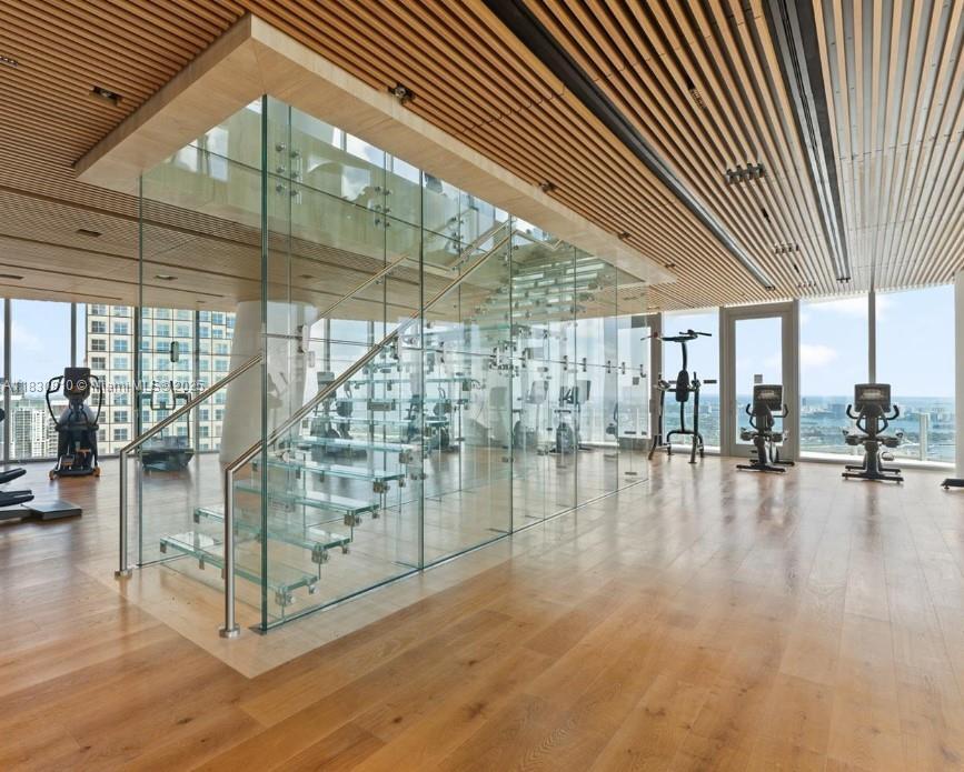 Building Photo - 300 Biscayne Boulevard Way