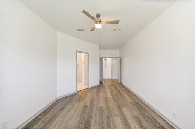 Building Photo - 7109 Kari Ln