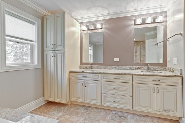 Building Photo - 24 Plymouth Ct