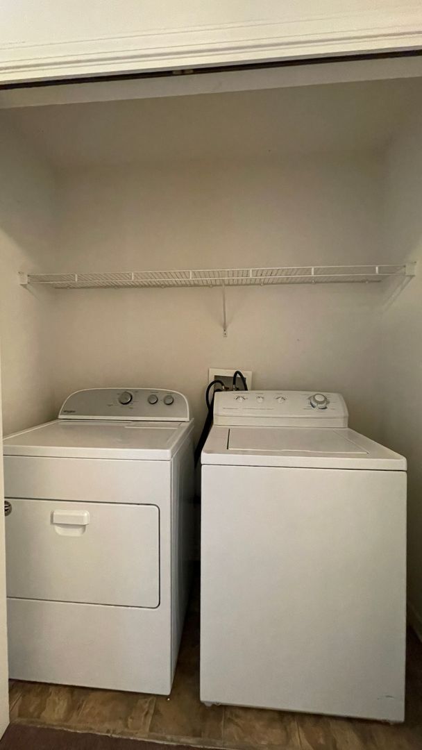 Building Photo - West Lafayette - Large 3 Bedroom 2 Bath Duplex