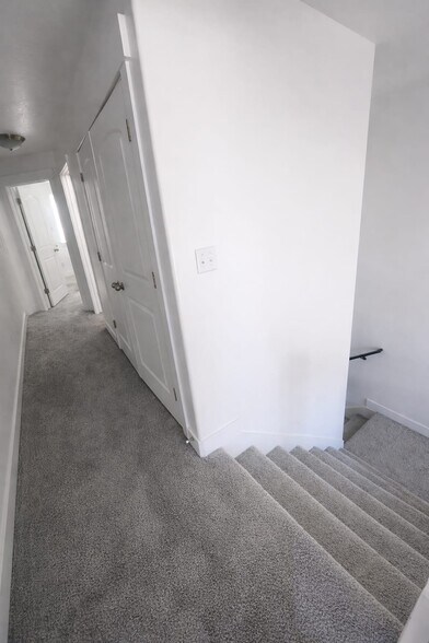 Building Photo - 4332 W Hemsley Ln